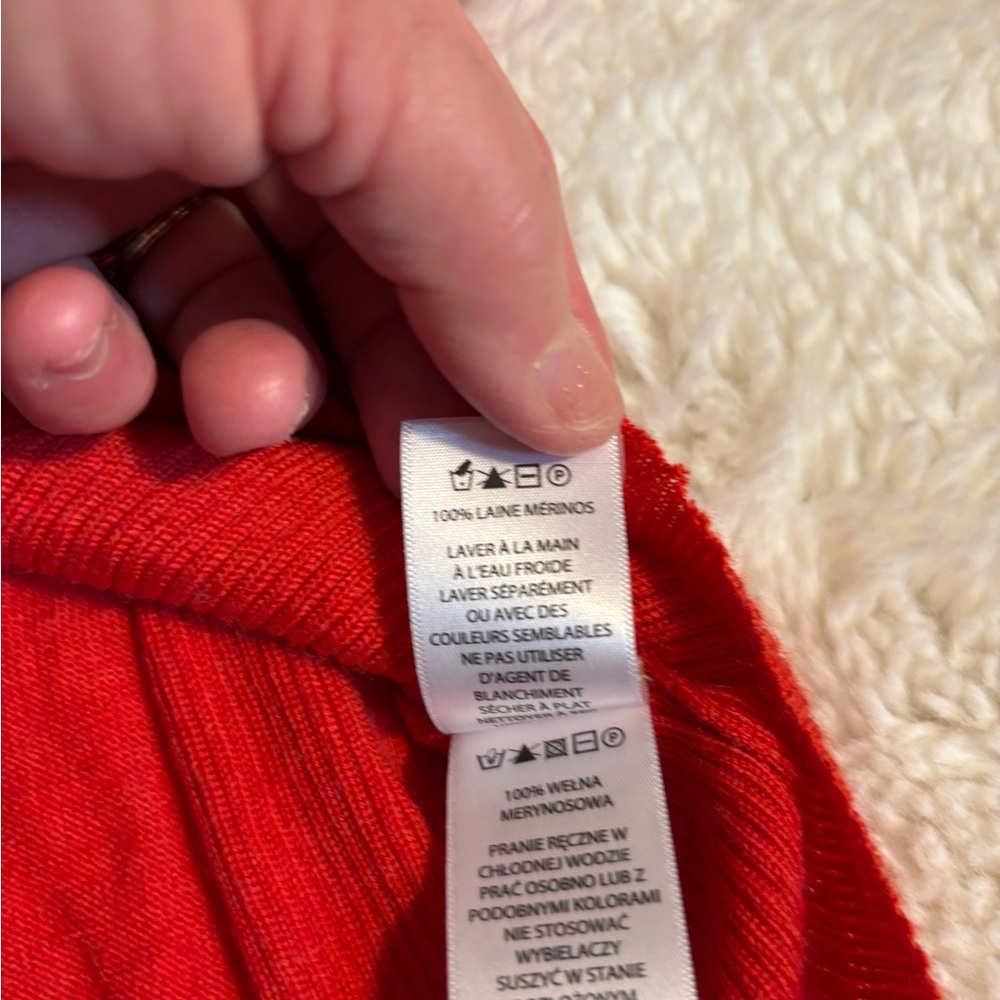 Max Studio Red 100% Extra Fine Merino Wool Soft Casual Long Sleeve Sweater Sz 1X - Picture 10 of 11